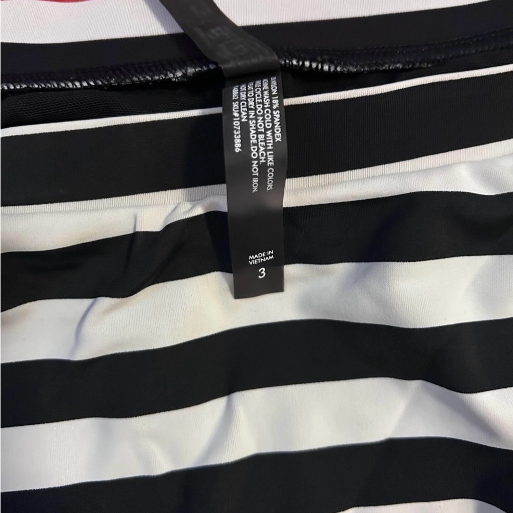 Torrid Black and White Stripe Flattering SWIM SKIRT Size 3X